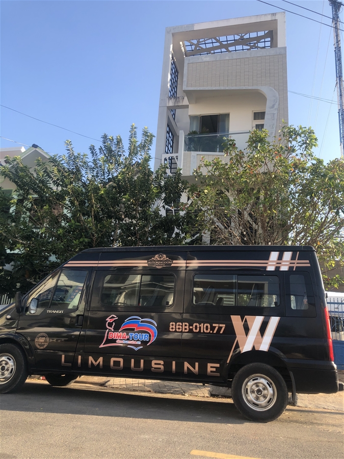 Thue xe Limousine Muine Sai Gon Nha Trang